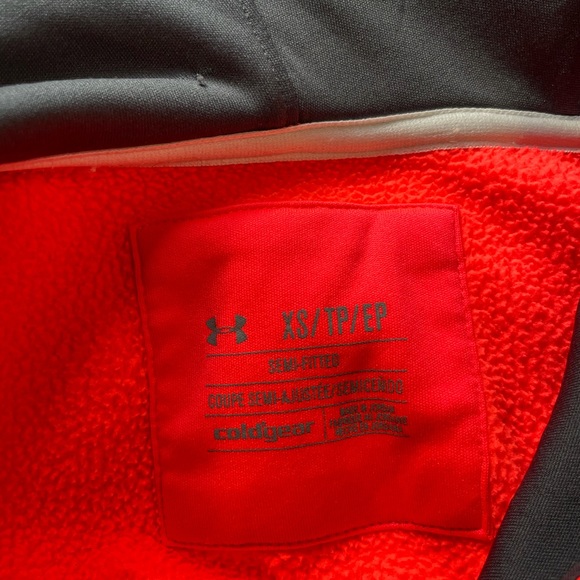 Ladies Under Armour Hoodie - Picture 3 of 3